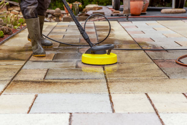 Best Pool Deck Cleaning  in De Witt, NY
